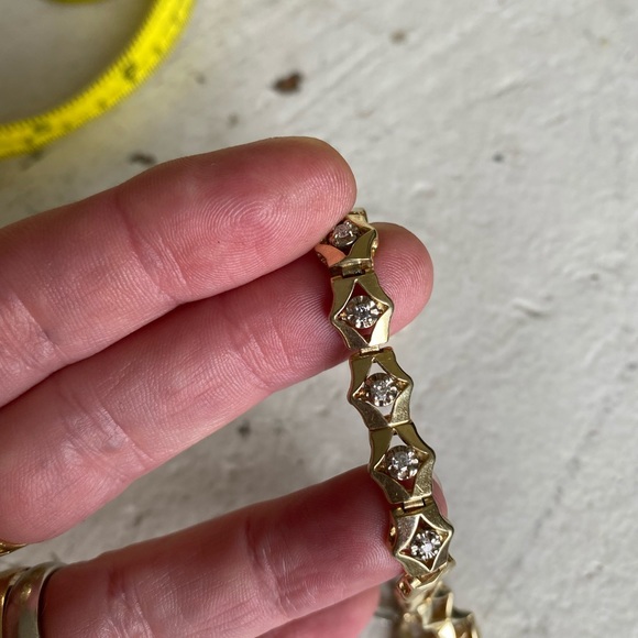 14k gold and diamond bracelet - Picture 2 of 11